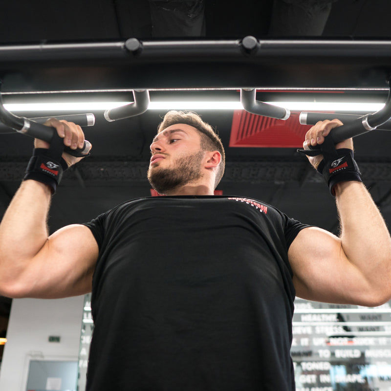 Hefbandjes voor polsen polswraps combo voor gewichtheffen Fitness Gym Power Lifting Sterke grip ondersteuning door Armageddon Sports Hefbandjes voor polsen polswraps combo voor gewichtheffen Fitness Gym Power Lifting Sterke grip ondersteuning door Armageddon Sports